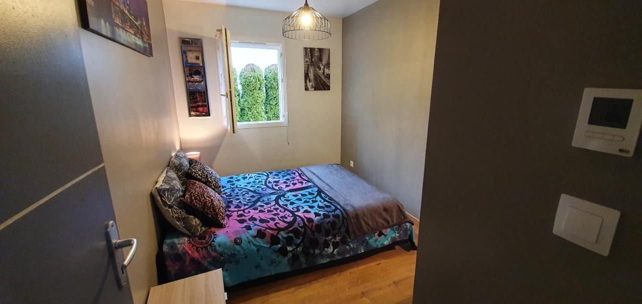 2 Vraies Chambres Privees Au Calme Dans Villa De Campagne Plain-Pied 105M2 Avec Piscine A Montfaucon Montfaucon  Экстерьер фото