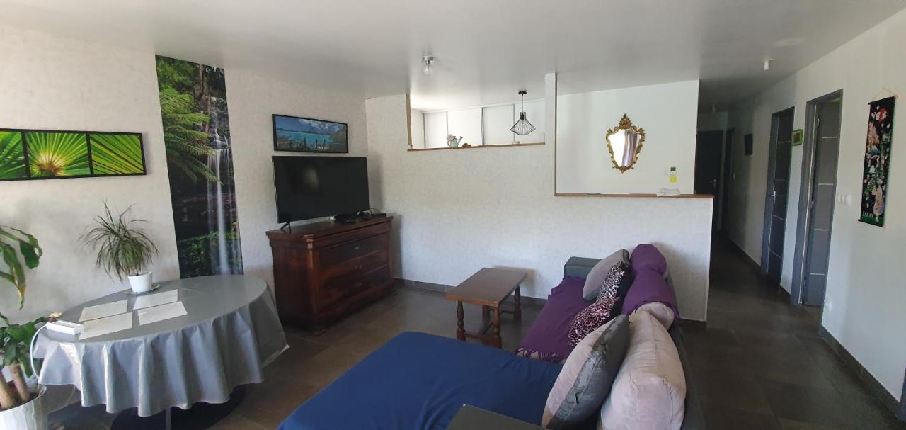 2 Vraies Chambres Privees Au Calme Dans Villa De Campagne Plain-Pied 105M2 Avec Piscine A Montfaucon Montfaucon  Экстерьер фото