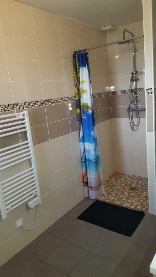 2 Vraies Chambres Privees Au Calme Dans Villa De Campagne Plain-Pied 105M2 Avec Piscine A Montfaucon Montfaucon  Экстерьер фото