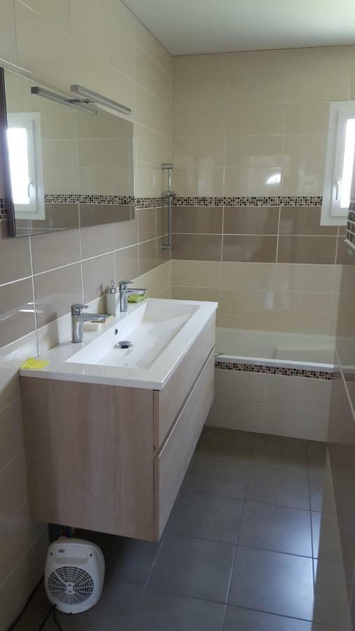 2 Vraies Chambres Privees Au Calme Dans Villa De Campagne Plain-Pied 105M2 Avec Piscine A Montfaucon Montfaucon  Экстерьер фото